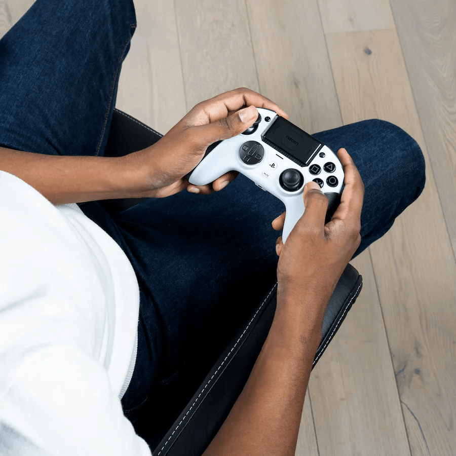 Control Nacon Revolution 5 Pro Wireless White